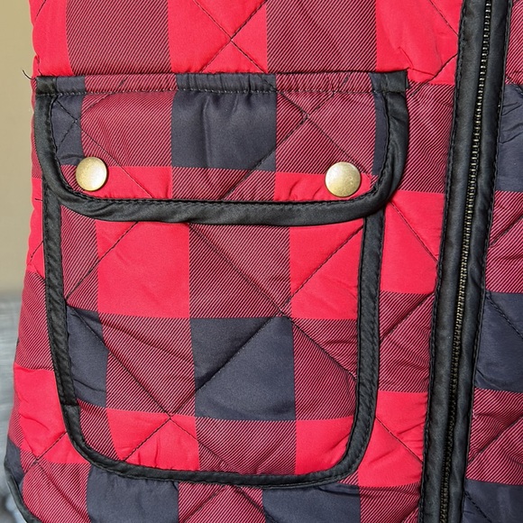 Cremieux Kara Vest - Picture 3 of 7